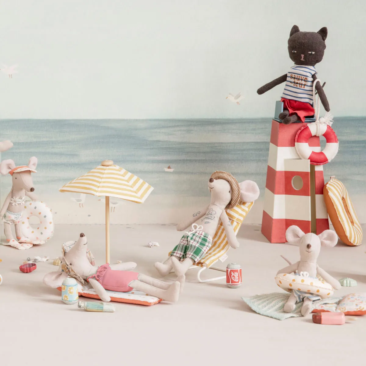 Beach Mouse Big Sister in Cabin