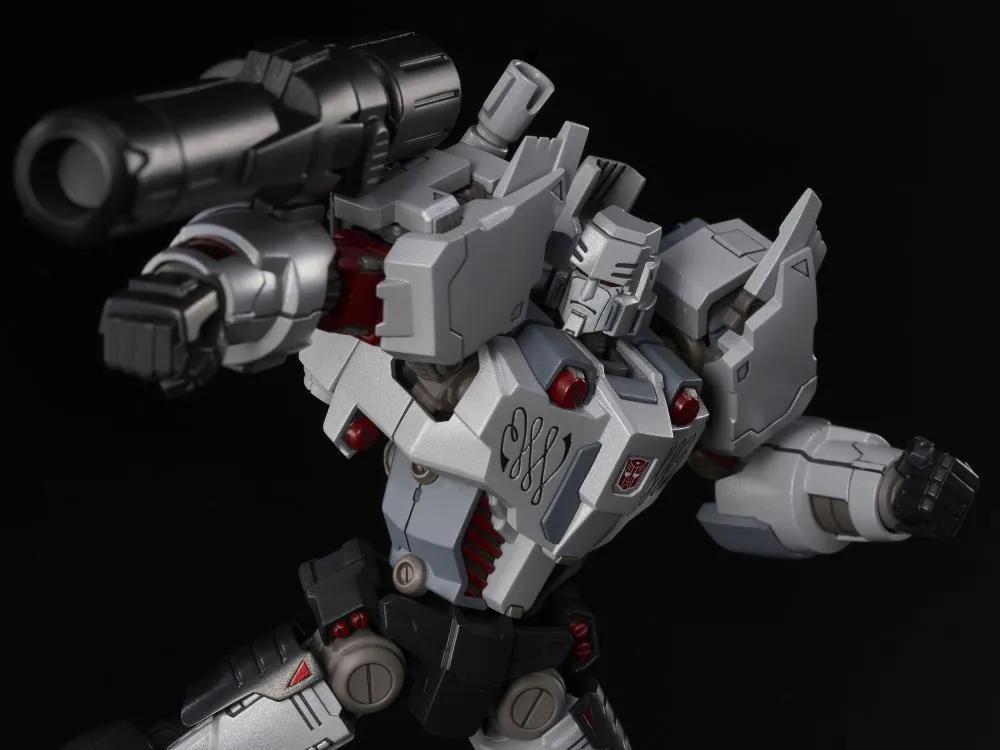 Flame Toys Furai 06 Transformers Megatron IDW (Autobot Ver) Model Kit