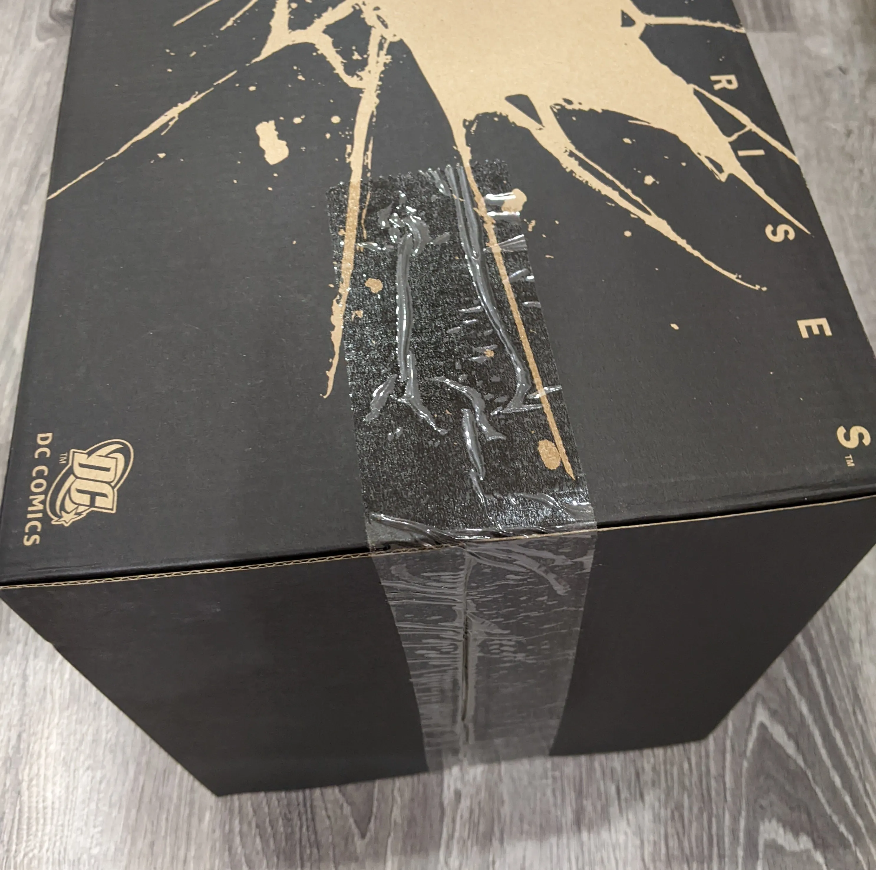 Hot Toys 1/6 The Dark Knight Rises Bat-Pod Sixth Scale Figure MMS177