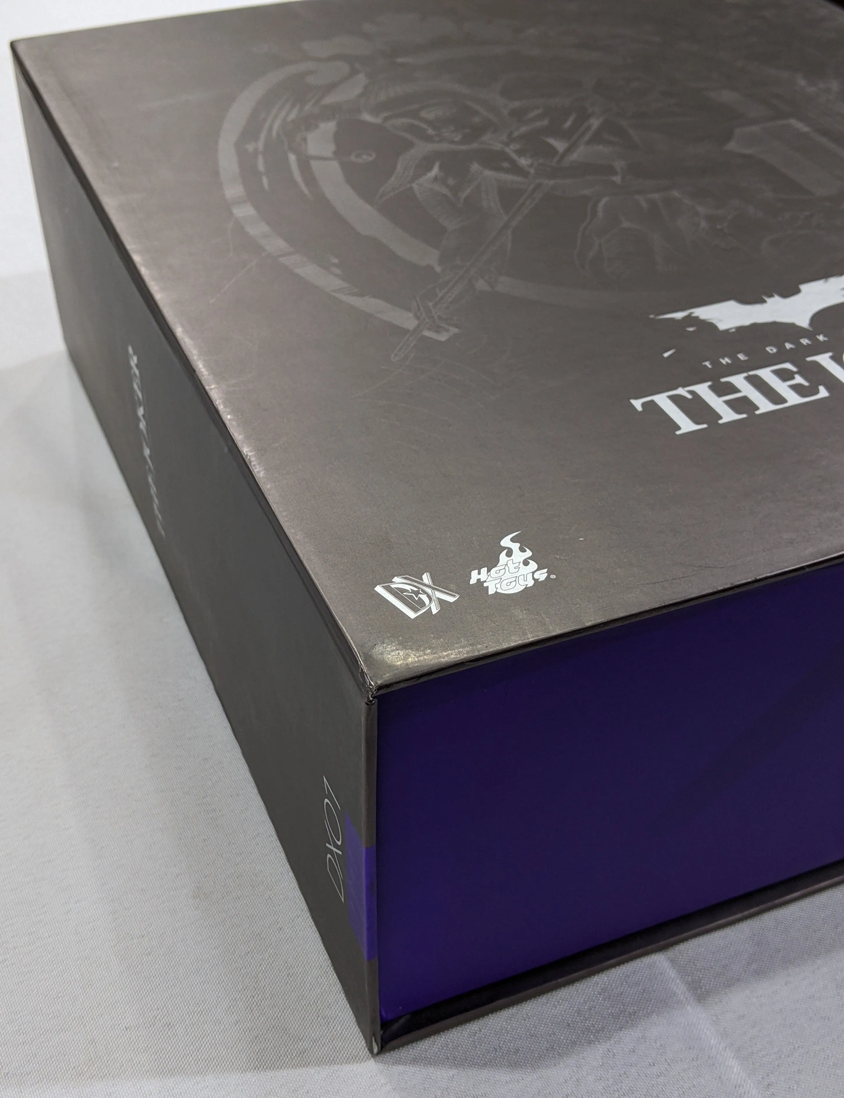 Hot Toys 1/6 The Dark Knight The Joker Movie Masterpiece Sixth Scale Figure DX01 *Open Box*